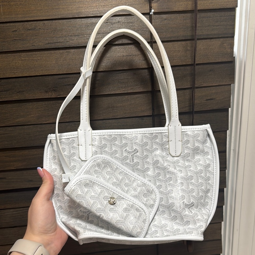 White Designer Tote Bag with Pouch